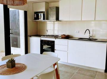 Casa · 78m² · 3 Ambientes · 1 Cochera · Venta Duplex Amoblado Monte Hermoso Zona Este