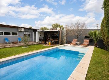 JARDIN · Casa y Departamento con Pileta en Luján de Cuyo