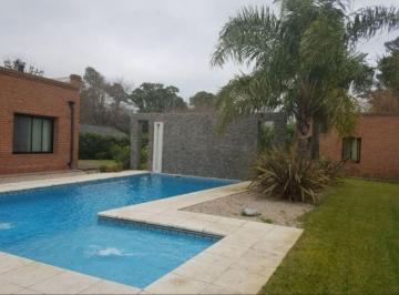 Casa de 5 ambientes, Ezeiza · Casa en Venta en Chacras de Canning Apta Crédito