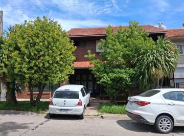 Casa de 4 ambientes, Mar del Plata · Chalet Chauvin 4 Ambientes y Quincho