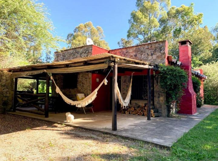 Casa · 8300m² · 4 Ambientes · 1 Cochera