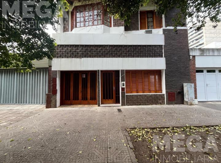 Casa · 100m² · 5 Ambientes · 1 Cochera