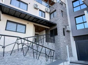 Departamento · 50m² · 2 Dormitorios · 1 Cochera · ¡Oportunidad en Miralejos 8! Departamento de 2 Dorm. con Cochera
