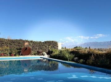 Casa de 7 ambientes, Luján de Cuyo · Casa en Venta en La Vacherie Country Golf | 4 Dorm., Piscina y 1.085 m²