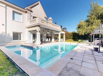 Casa · 385m² · 6 Ambientes · 5 Cocheras · Venta Casa en Solar del Bosque, Canning, Calidad Premium, con Pileta Climatizada.