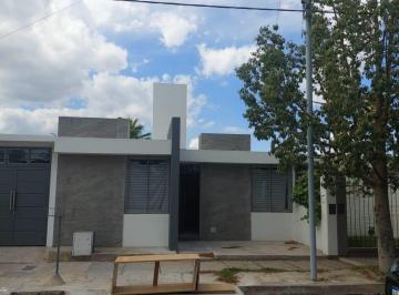 Casa · 115m² · 3 Dormitorios · Casa en Barrio Viajantes Dorrego