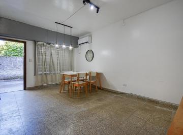 Casa · 76m² · 4 Ambientes · Venta PH de 4 Ambientes con Patio Centro de Ballester