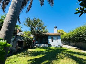 Casa · 70m² · 3 Ambientes · 2 Cocheras · Venta Casa 3 Ambientes Ituzaingo Parque y Cochera