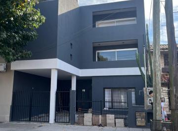 PH · 90m² · 3 Ambientes · 1 Cochera · PH 3 Amb. con Jardin y Cochera