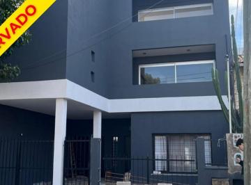 PH · 90m² · 3 Ambientes · 1 Cochera · PH 3 Amb. con Jardin y Cochera