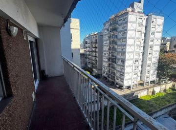 Departamento de 2 ambientes, Villa Urquiza · 2 Amb - Contrafrente - Balcon - Luminoso - Coc/sep. - Lav/sep. a 2 Cuadras Subte B