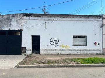 Casa · 80m² · 3 Ambientes · Casa a Reciclar - Excelente Oportunidad Para Inversores!