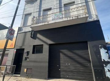 Departamento de 4 ambientes, Lanús · Depto. 4 Ambientes Sobre Av Hipolito Yrigoyen