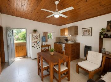 Casa de 3 ambientes, Almirante Brown · Casa con 2 Dorm. y Patio en Venta en Burzaco