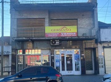 GEP-GEP-1804_2 · Dos Locales Comerciales y Amplio Departamento 3 Amobientes en Zona C1