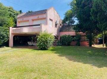 Foto1 · Casa en Venta y Alquiler, 50 m de La Playa.