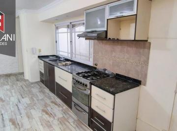 Departamento · 55m² · 3 Ambientes · Departamento 3 Amb Al Frente S/ Av!