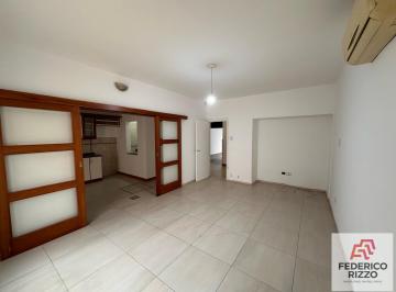 Casa · 219m² · 5 Ambientes · 1 Cochera · Casa en Venta Sobre Los Granaderos! 4 Dorm. + Patio + Local Activo con Renta
