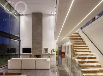 Casa · 470m² · 7 Ambientes · 2 Cocheras · Oportunidad Casa en Venta - Los Puentes