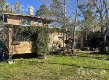Casa · 76m² · 5 Ambientes · 1 Cochera · Alq. Anual Acacias Blancas, Pintoresca Propiedad con Jardin y Pileta, Bariloche Al 700