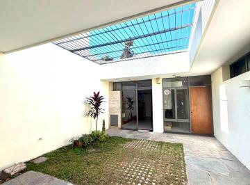 Casa de 6 ambientes, Córdoba · Alquilo, Sobre Deheza Zona Hospitales, 4 Dor. Patio, Piscina, Consultorio
