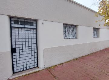 Casa · 150m² · 5 Ambientes · 1 Cochera · Casa en Godoy Cruz