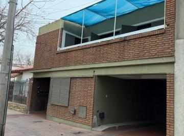 Departamento de 5 ambientes, Ciudad de Mendoza · Hermoso Departamento Tipo Casa con Patio