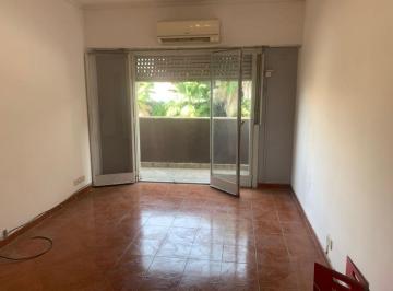Departamento de 2 ambientes, Boedo · Venta Departamento 2 Ambientes con Balcón Al Frente | Luminoso | 2° Piso por Escalera
