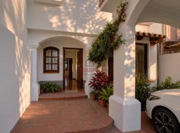 Departamento · 225m² · 5 Ambientes · 1 Cochera · Casa en Venta en Tres Cerritos