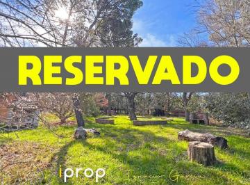 Terreno · 720m² · Gran Terreno Residencial - 720 M²! Zona Consolidada - Entorno Tranquilo a 30 m de Av San Martín!