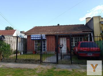 Casa · 150m² · 5 Ambientes · Casa en Venta - 3 Dorm. 2 Baños - 480 m - Berazategui