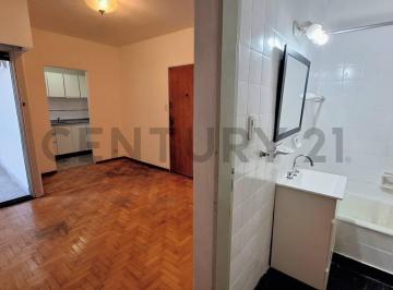 Departamento · 28m² · 2 Ambientes · Alquiler Departamento 2 Ambientes Luminoso con Balcón/lavadero | Caballito