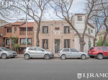 Casa · 150m² · 4 Ambientes · Maure 3100. Casa en Alquiler.