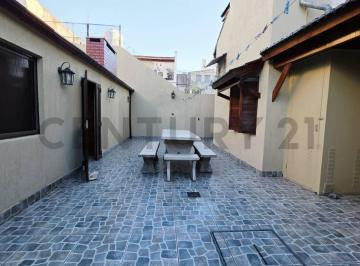 Casa · 147m² · 5 Ambientes · 2 Cocheras · Venta Casa 5 Amb Parrila/cochera/patio A. Credito Permuta