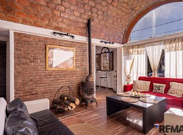 Casa · 89m² · 4 Ambientes · Venta Casa 4 Amb + Escritorio - Pileta - Apto Credito