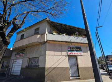 Departamento de 5 ambientes, Pompeya · PH Propiedad en Block en Venta (2 Departamentos Amplios)