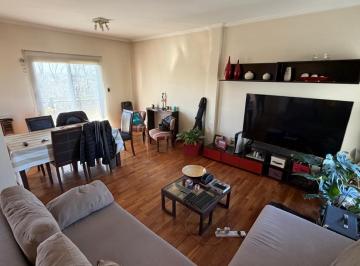 Departamento · 96m² · 2 Ambientes · 1 Cochera · Alquiler de Departamento de 1 Dorm. con Cochera