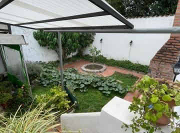 Casa · 196m² · 4 Ambientes · 1 Cochera · Venta Casa Zona Tres Cerritos