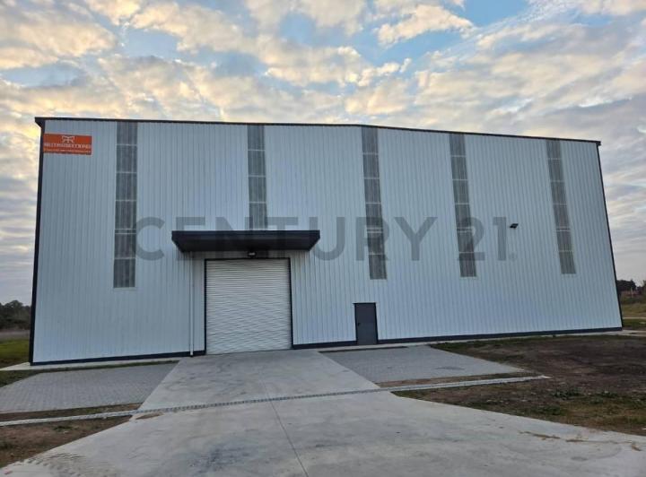 Depósito · 1956m²