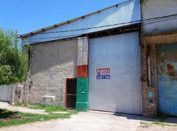 Bodega-Galpón · 400m² · Galpon en Alquiler en Granadero Baigorria, Oportunidad!