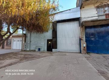 Bodega-Galpón · 400m² · 4 Ambientes · Galpon en Alquiler en Granadero Baigorria, Oportunidad!