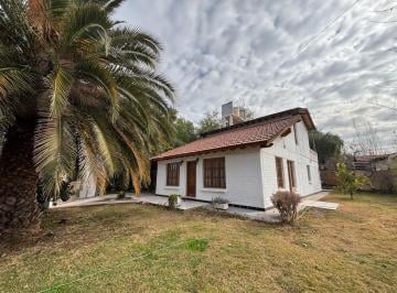 Casa · 535m² · 4 Ambientes · 2 Cocheras · Casa La Puntilla