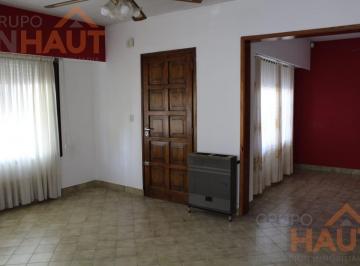 Casa · 118m² · 2 Dormitorios · 1 Cochera · Casa de 2 Dorm en General Roca