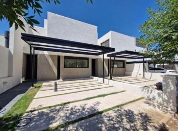 Casa de 6 ambientes, Córdoba · Vendo Duplex de 4 Dorm en Greenville 2 Categoria