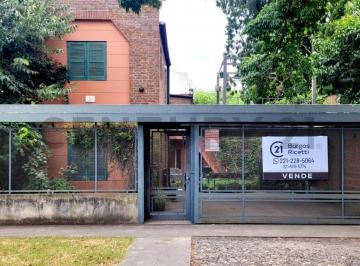 Terreno · 182m² · 7 Ambientes · 3 Cocheras · Lote en Venta Frente a Parque San Martin