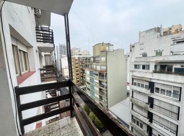 Departamento de 2 ambientes, Mar del Plata · 2 Ambientes con Cochera y Balcon a La Calle. (Santiago del Estero 1700)