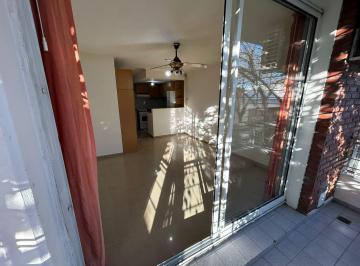 Departamento · 50m² · 2 Ambientes · 1 Dorm. Sarmiento Al 2500