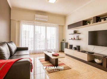 Departamento · 68m² · 4 Ambientes · 3 Ambientes con Balcon a La Calle Mas Dependencia de Serv.