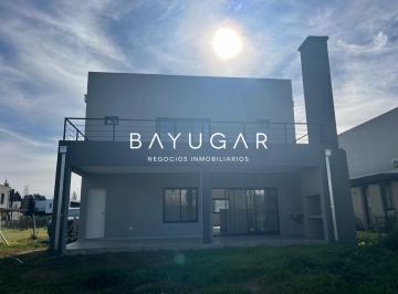 Casa · 176m² · 4 Ambientes · Venta Casa - Barrio Lagoon Pilar