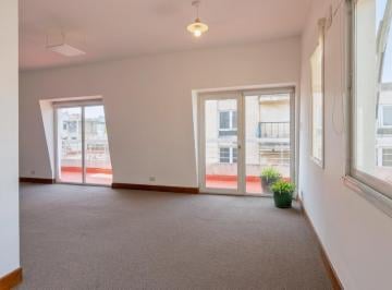 Oficina comercial · 152m² · 9 Ambientes · Oficina Luminosa a Media Cuadra de Plaza San Martin!